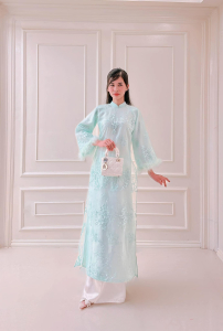 Mẫu áo dài  truyền thống màu xanh nước biển