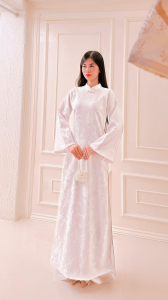 Mẫu áo dài  truyền thống màu trắng